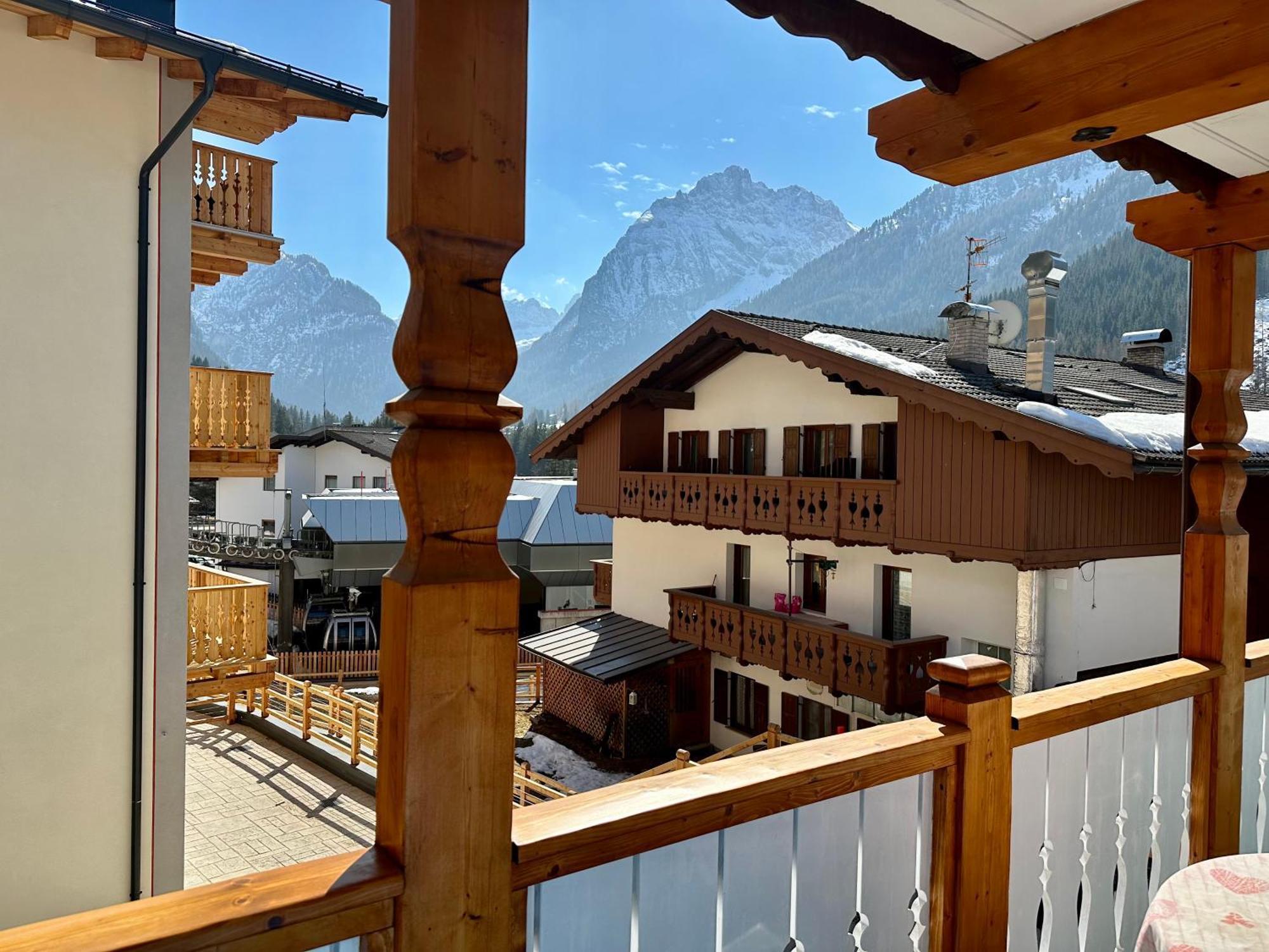 B&B Cesa Planber Mountain View Bike Friendly Canazei Bagian luar foto