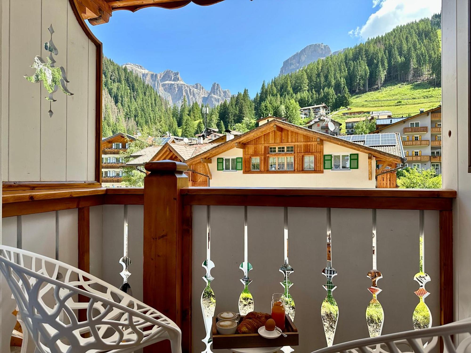 B&B Cesa Planber Mountain View Bike Friendly Canazei Bagian luar foto